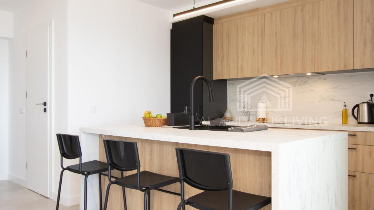 Apartament Panoramic Sea Views And Direct Access To The Beach From The Community In Torrenueva Malaga Zewnętrze zdjęcie