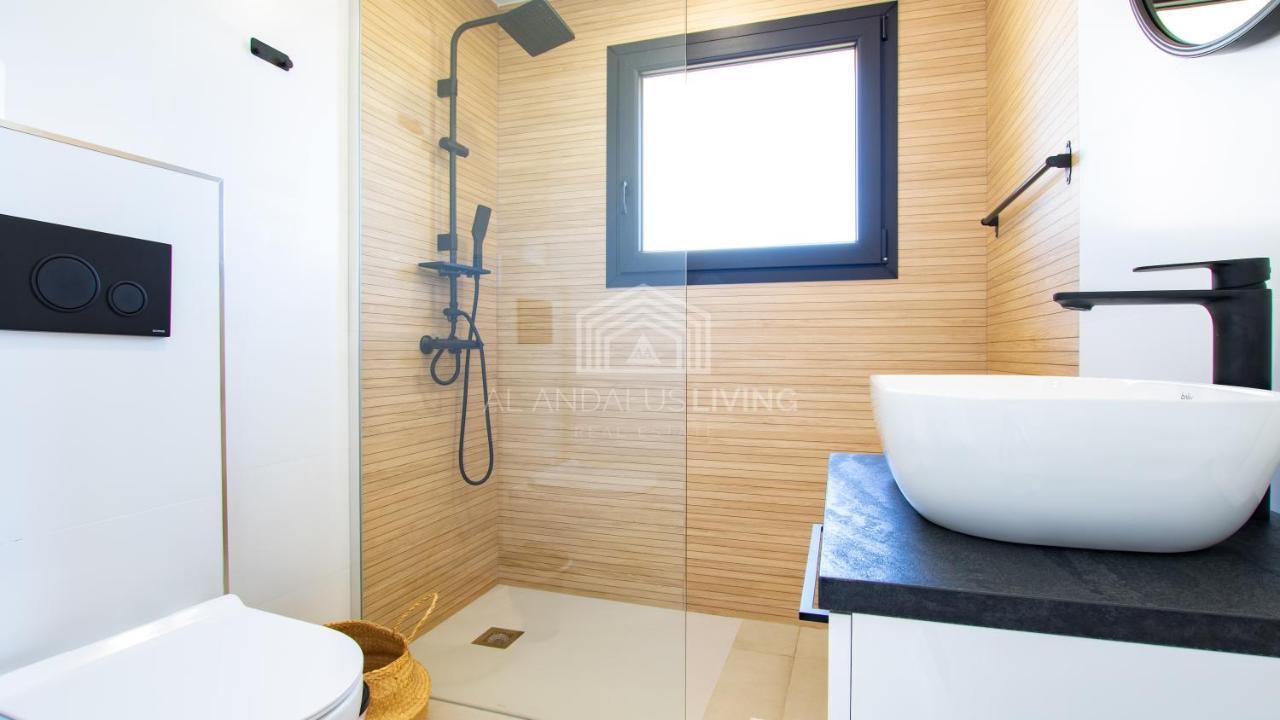 Apartament Panoramic Sea Views And Direct Access To The Beach From The Community In Torrenueva Malaga Zewnętrze zdjęcie