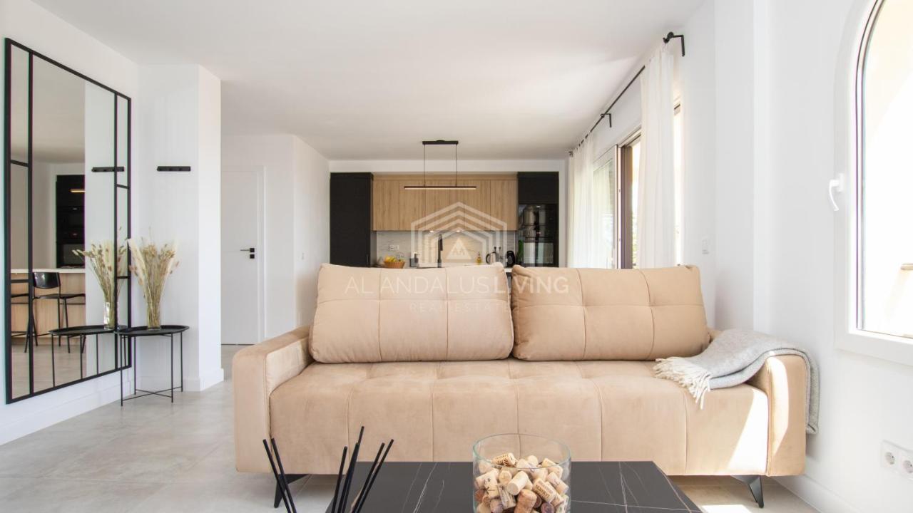 Apartament Panoramic Sea Views And Direct Access To The Beach From The Community In Torrenueva Malaga Zewnętrze zdjęcie