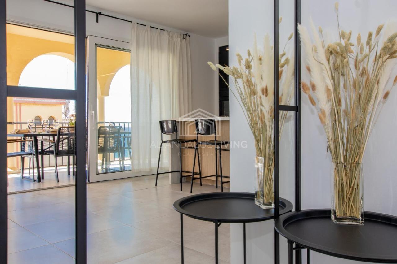 Apartament Panoramic Sea Views And Direct Access To The Beach From The Community In Torrenueva Malaga Zewnętrze zdjęcie